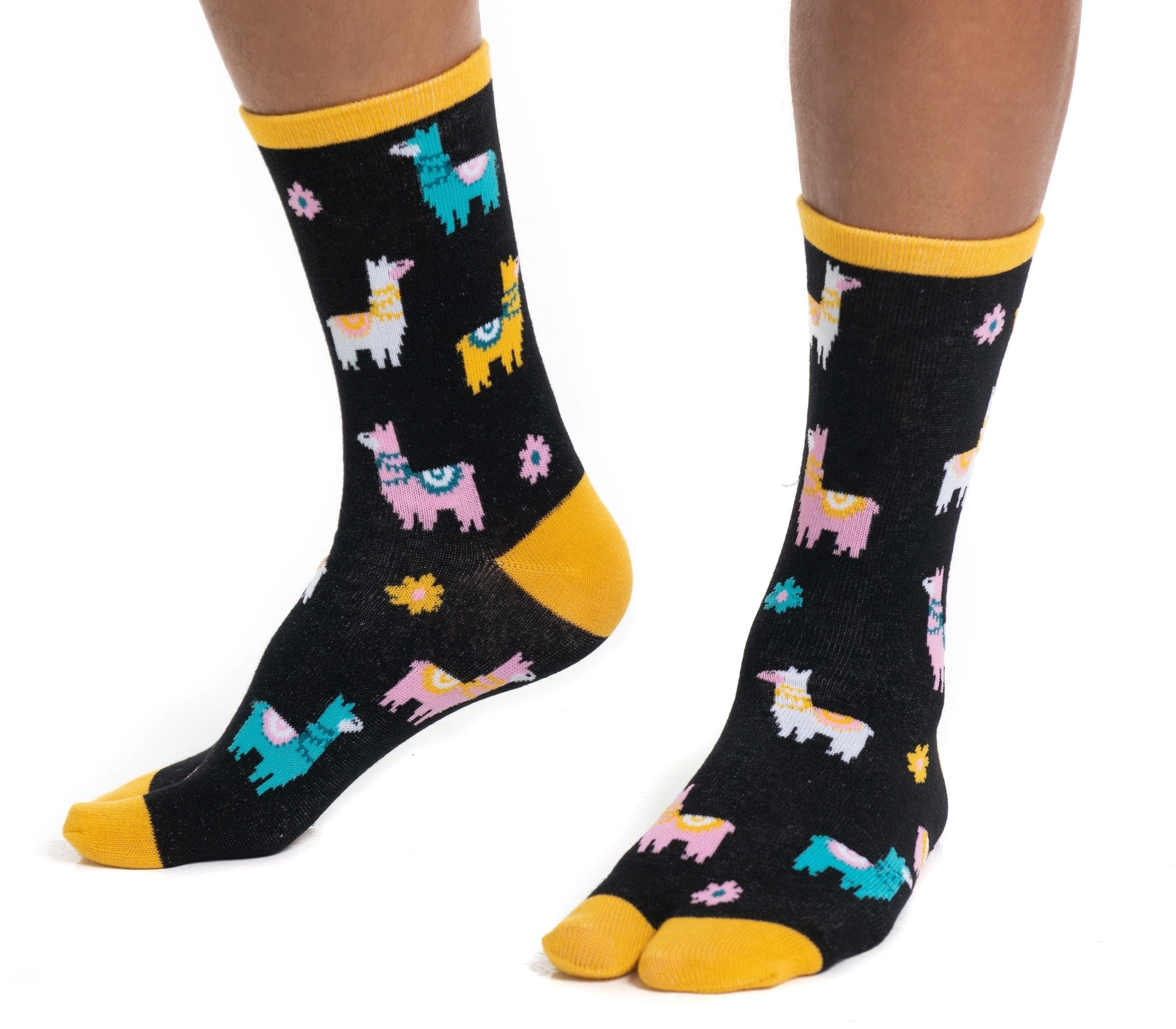 Black Llamas Tabi Socks: Step into Comfort, Out of the Ordinary. Embrace the Flip Flop Life.